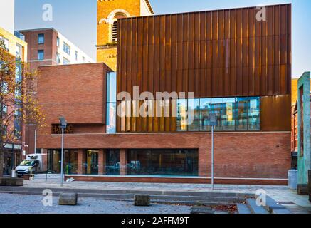 Il Centro Oglesby estensione a Hallé San Pietro (Stephenson Studio 2019), la camera di taglio quadrato, Ancoats, Manchester, Inghilterra, Regno Unito Foto Stock