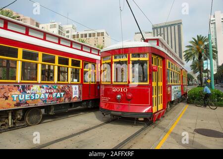 RTA Streetcar Canal percorso di linea 47 o il percorso 48 sul Canal Street nel centro di New Orleans, in Louisiana, Stati Uniti d'America. Foto Stock