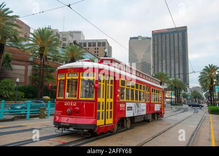 RTA Streetcar Canal percorso di linea 47 o il percorso 48 sul Canal Street nel centro di New Orleans, in Louisiana, Stati Uniti d'America. Foto Stock