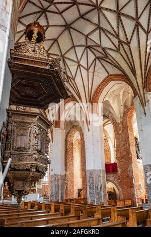 Interno di Santa Caterina Chiesa di Danzica Foto Stock