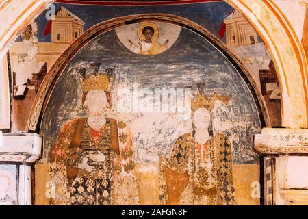 Canyon Martvili, Georgia - 15 Settembre 2017: affreschi medioevali nel monastero di Gelati. Foto Stock