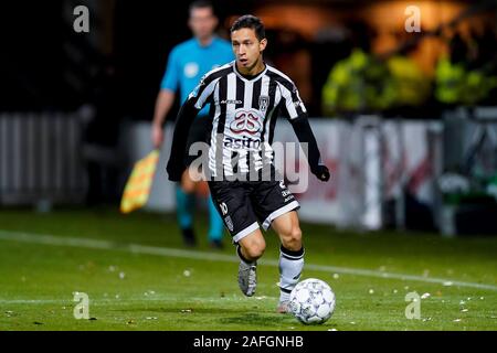 Almelo, Paesi Bassi. 15 Dic, 2019. ALMELO, Heracles Almelo - FC Utrecht, 15-12-2019, calcio, Eredivisie Olandese, stagione 2019-2020, Polman Stadium, Heracles Almelo player Mauro Junior Credit: Pro scatti/Alamy Live News Foto Stock