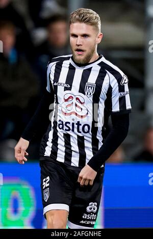 Almelo, Paesi Bassi. 15 Dic, 2019. ALMELO, Heracles Almelo - FC Utrecht, 15-12-2019, calcio, Eredivisie Olandese, stagione 2019-2020, Polman Stadium, Heracles Almelo player Alexander Merkel Credito: Pro scatti/Alamy Live News Foto Stock