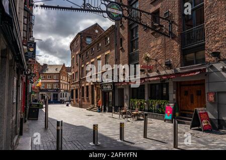 LIVERPOOL, Regno Unito - 13 agosto: si tratta di corte di Temple Street, un bar street nel famou Cavern Quarter, il 13 agosto 2019 a Liverpool Foto Stock