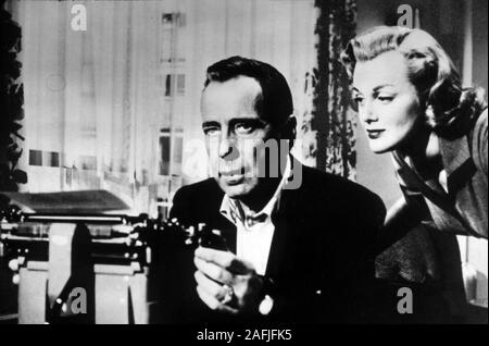 Difficile essi cadono Anno : 1956 USA Direttore : Marco Robson Humphrey Bogart, Jan Sterling Foto Stock