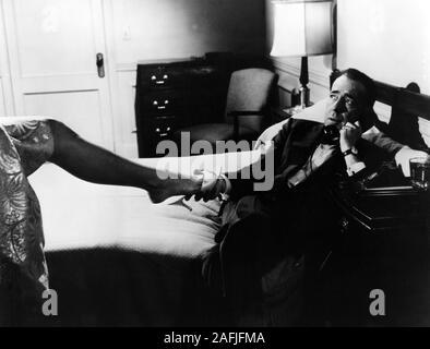 Difficile essi cadono Anno : 1956 USA Direttore : Marco Robson Humphrey Bogart Foto Stock