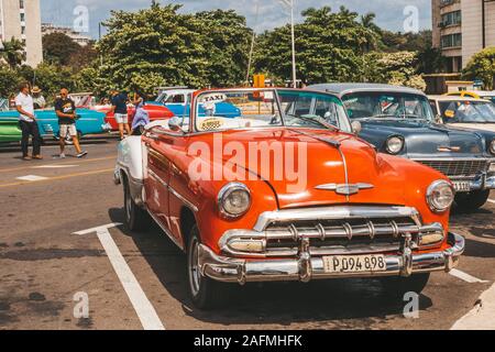 L'Avana, Cuba - Ottobre 18, 2019: Classic Car presso la Rivoluzione Plaza a l'Avana Foto Stock