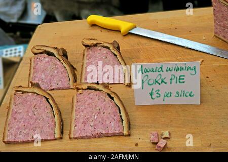 Torta Di Maiale Pluripremiata - Bridgwater Food And Drink Festival, Aprile 2019 - Bridgwater Town, Somerset, South West England, Regno Unito Foto Stock