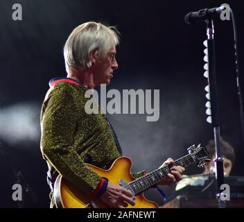 BRISTOL, Inghilterra, Regno Unito - Sep 01, 2018: Paul Weller, precedentemente la marmellata e stile consiglio, nelle prestazioni al Festival Downs, Clifton, Br Foto Stock