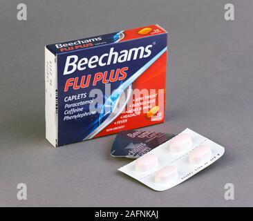 Beechams Flu Plus caplet / compresse Foto Stock