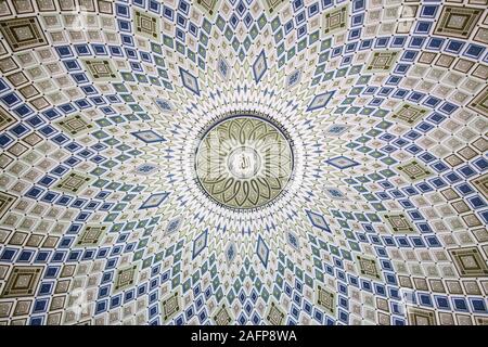 Soffitto a cupola di Turkmenbasy Ruhy moschea nel villaggio di Gypjak Foto Stock