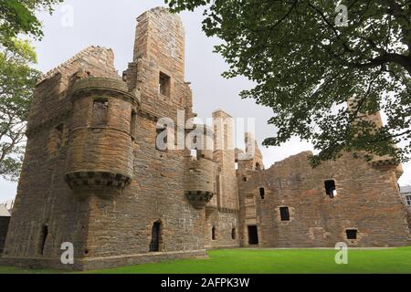 I palazzi del Vescovo e del Conte, Kirkwall, Orkney Islands, Regno Unito. Foto Stock