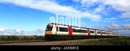 Maggiore Anglia treno, 170 202 Turbostar, Whittlesey town, Fenland, Cambridgeshire, Inghilterra Foto Stock
