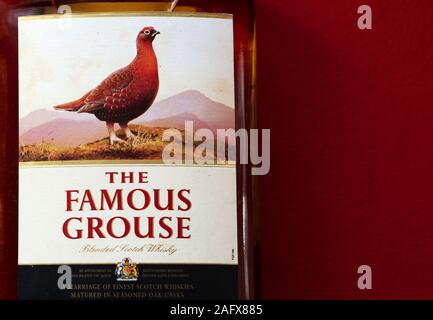 Kiev, Ucraina. Xvii Dec, 2019. Una marca di Scotch whisky blended, la famosa Grouse logo che si vede su una bottiglia. Credito: Igor Golovniov SOPA/images/ZUMA filo/Alamy Live News Foto Stock