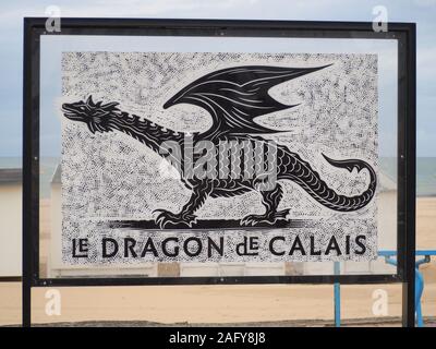 Un segno promuovere Le Dragon de Calais Foto Stock