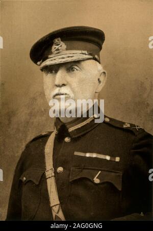 "Lieut.-generale Thomas Kelly-Kenny, C.B.", 1900. Thomas Kelly-Kenny (1840- 1914) British generale dell esercito che ha servito nella Seconda guerra boera, coinvolti nel rilievo di Kimberley, le battaglie di Paardeberg, Poplar Grove e Driefontein. Da "Il Sud Africa e la guerra Transvaal, Vol. IV", da Luigi Creswicke. [T. C. &AMP; E. C. Jack, Edimburgo, 1900] Foto Stock