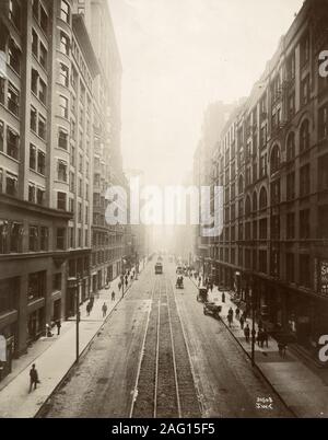 Nei primi anni del XX secolo vintage premere fotografia - visualizza in basso Dearborn Street, Chicago, circa 1920s. Foto Stock