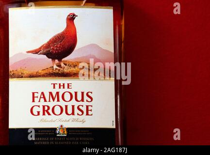 Una marca di Scotch whisky blended, la famosa Grouse logo che si vede su una bottiglia. Foto Stock