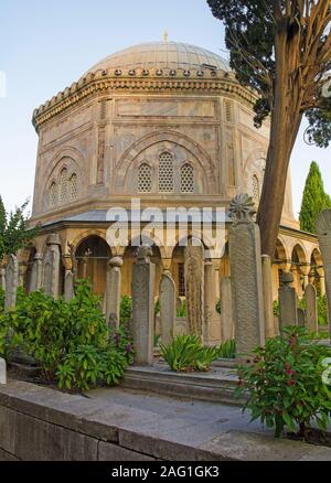 La Tomba di Solimano il Magnifico e il cimitero circostante nella motivazione della Moschea Suleymaniye ad Istanbul in Turchia Foto Stock