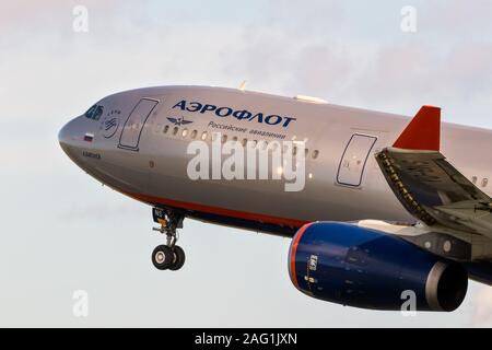 AMSTERDAM, Paesi Bassi - 9 gennaio 2019: Russo Aeroflot Airbus A330 passeggero aereo decolla da Amsterdam-Schiphol aeroporto internazionale. Foto Stock