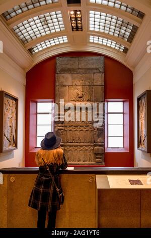 Portale del palazzo, calco in gesso da Persepolis, Iran antico, al British Museum di Londra, Inghilterra, Regno Unito Foto Stock