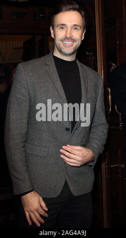 Michael Xavier assiste le tende il Musical premere notte al Wyndhams Theatre di Londra. Foto Stock