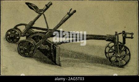 . Manuale di costruzione impianto, il suo costo ed efficienza. Fig. 151. Panama Road trascinare. 342 Handbook di costruzione impianto. Fig. 152. Humane Tongueless raschiatore. Foto Stock