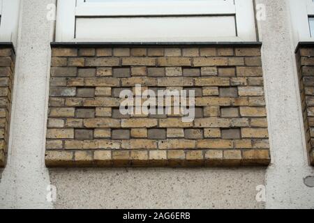 Primo piano di mattoni a Stangate House alto edificio residenziale 1950 torre blocco di appartamenti n Lambeth Londra Inghilterra Regno Unito Foto Stock