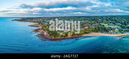 Antenna paesaggio panoramico di paesaggistica costa vicino a Mount Eliza sobborgo di Melbourne, Australia Foto Stock