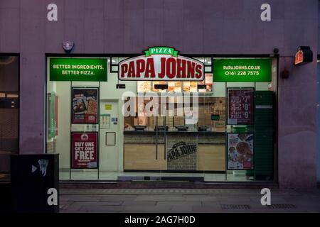 Pannello di affissione da Papa John's a Manchester Inghilterra 2019 Foto Stock