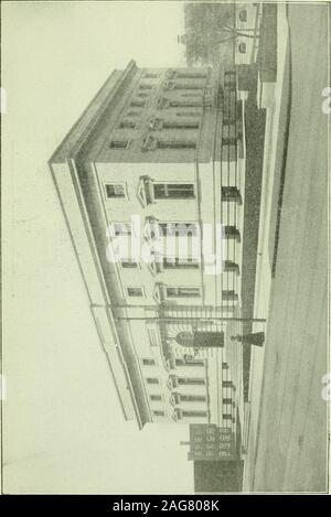 . Fall River, Massachusetts, una pubblicazione di punti personali relativi a una città di opportunità. Pro^dence JAMES DUCKETT,TicKETAgent 216 SOUTH MAIN ST. FALL RIVER, mass. 93 Libreria leganti libro &Wf^ ^rwh &w^ &^^ F. J. BARNARD iSt PIÙ GRANDE AZIENDA JOB leganti in Nuova Inghilterra leganti A OYER 200 biblioteche pubbliche domenica biblioteche scolastiche una specialità di ogni tipo di rilegatura del libro fatto a breve preavviso F"J. Barnard & Company 105 FEDERAL STREET BOSTON 94. &Lt; -I-I o a D r II IB: Foto Stock