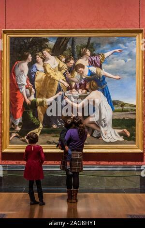 Londra, Regno Unito. Xviii Dicembre, 2019. Chidren del personale e dall'Arcivescovo Sumner School di Kennington ar prima di visualizzare la pittura post acquisizione - Il Direttore della Galleria Nazionale, dr. Gabriele Finaldi annuncia che il Ritrovamento di Mosè, 1630's, da Orazio Gentileschi è stato salvato per la galleria. Il costo totale è stato £22m il cui costo netto per la galleria è stato £19.5m parzialmente finanziati da £2m da membri del pubblico, £2,5m dal patrimonio nazionale fondo Memoriual e £ 1 m fro Fondo d'arte. Credito: Guy Bell/Alamy Live News Foto Stock