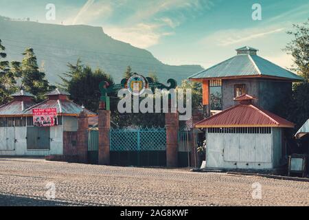 LALIBELA, Etiopia, Maggio 1st. 2019, tecnica e scuola professionale in via principale della città turistica Lalibela maggio su 1st. 2019 in Lalibela, Etiopia Foto Stock