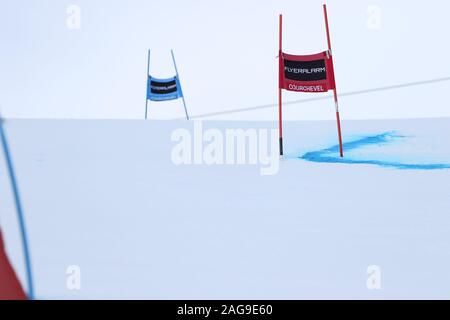 17 dic 2019 Courchevel Francia Audi FIS World Cup 2019/20 Womens Slalom Gigante Gates Race Course Piste di sci alpino Foto Stock