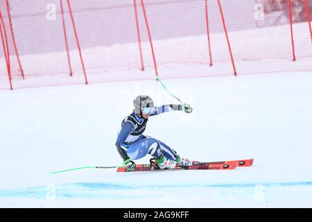 Courchevel Francia Dic 17 219 Alice Robinson di Nuova Zelanda in competizione in donne Slalom Gigante Audi FIS Coppa del Mondo di Sci alpino Sci 2019/20 Sport invernale Foto Stock