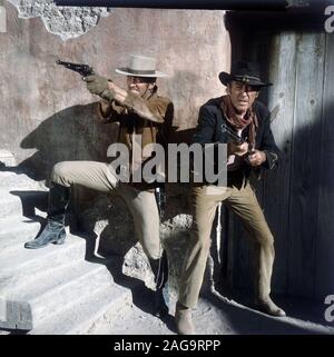 JAMES STEWART e Dean Martin in BANDOLERO! (1968), diretto da Andrew V. MCLAGLEN. Credito: 20TH CENTURY FOX / Album Foto Stock