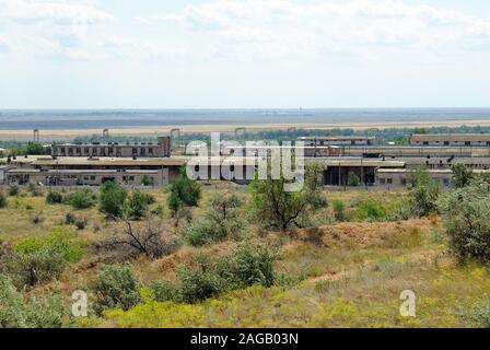 Negozi industriale di fabbrica in una campagna Foto Stock