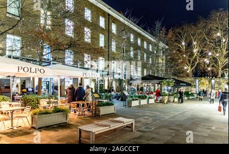 Duke of York Square in Kings Road a Natale London REGNO UNITO Foto Stock