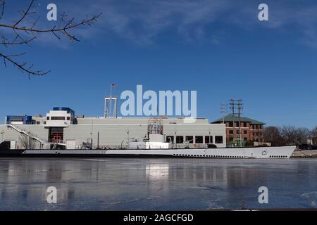 Manitowoc,WI USA Dicembre 18 2019 Museo Marittimo con ancorata sottomarino da guerra mondiale II Foto Stock