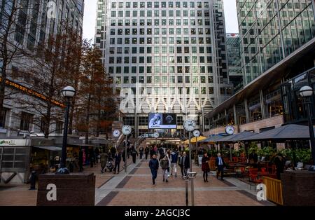 Canary Wharf ufficio edificio complesso sul Isle of Dogs in the London Borough of Tower Hamlets, Docklands, ex zona portuale di Londra, Regno Unito, Foto Stock