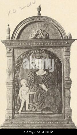 . Objets d'art et de haute curiosité de l'antiquité, du Moyen Age et de la Renaissance. uleurs parNardon Pénicaud. Limoges, inizio du xvi&LT;^ siècle, et présentant laVierge vue à mi-corps, inquilino lEnfant Jésus, qui la porte de la main gaucheune colombe; monture en cuivre gravé et doré du xvi siècle. Hauteur totale, 17 cent. Largeur totale, m cent. 191 - Plaoue en émail peint en couleurspar Nardon Pénicaud. Limoges, com-mencement du xvi siècle. La Viergecouronnée par le Christ et bénie par lePère Eternel; au-dessus delle, le Saint-Esprit. Encadrée. Hauteur et largeur totales, viene cent. ig2 - Foto Stock