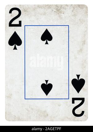 Due di picche Vintage carta da gioco - isolato su bianco (percorso di clipping incluso) Foto Stock