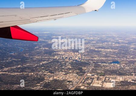 Vista aereo di Austin in Texas nel centro cittadino e la zona circostante in una giornata di sole Foto Stock