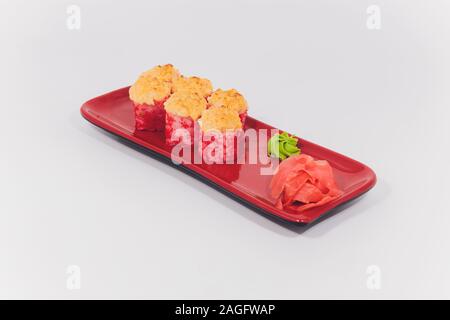 Grande colorato sushi set. isolato su sfondo bianco Foto Stock