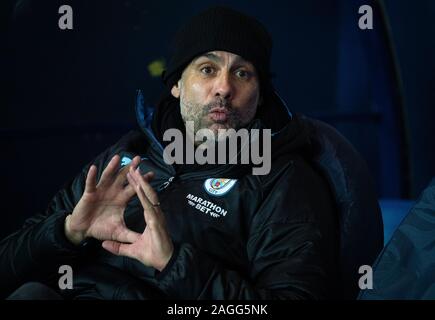 Oxford, Regno Unito. Xviii Dicembre, 2019. L'uomo City Manager Josep Pep Guardiola durante la Coppa Carabao QF match tra Oxford United e il Manchester City al Kassam Stadium, Oxford, Inghilterra il 18 dicembre 2019. Foto di Andy Rowland. Credito: prime immagini multimediali/Alamy Live News Foto Stock