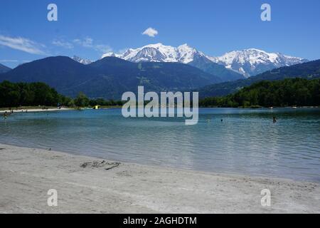 Lago di montagna Lac de Passy Mont Blanc Foto Stock