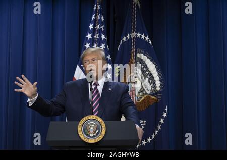 Washington, Stati Uniti. Xix Dec, 2019. Presidente Donald Trump parla al vertice sulla trasformazione di salute mentale e abuso di sostanze alla Casa Bianca a Washington, DC sul Giovedi, Dicembre 19, 2019. Foto di Tasos Katopodis/UPI Credito: UPI/Alamy Live News Foto Stock