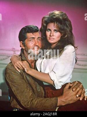 BANDOLERO ! 1968 Twentieth Century Fox Film con Dean Martin e Raquel Welch Foto Stock