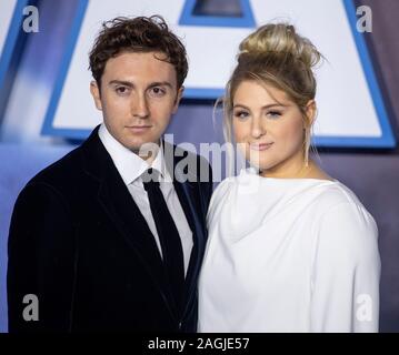 Londra, Inghilterra - 18 dicembre: Daryl Sabara e Meghan Trainor assiste la premiere europeo di "Star Wars: Il luogo di Skywalker' a Cineworld Leices Foto Stock