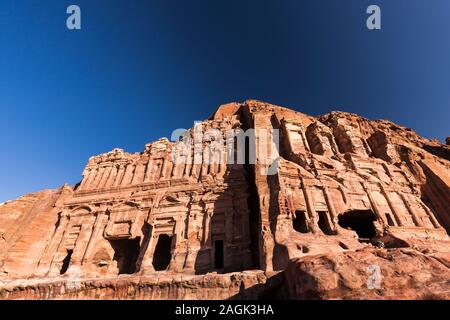 Petra, Tombe reali della città perduta, scolpita la vecchia architettura, Giordania, Medio Oriente e Asia Foto Stock